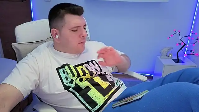 Snapshot of JasonJacks chatting on November 2025 06:07:02 AM JasonJacks online show from November 2025 06:07:02 AM