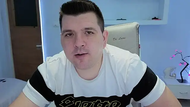 Snapshot of JasonJacks chatting on November 2025 03:52:01 AM JasonJacks online show from November 2025 03:52:01 AM