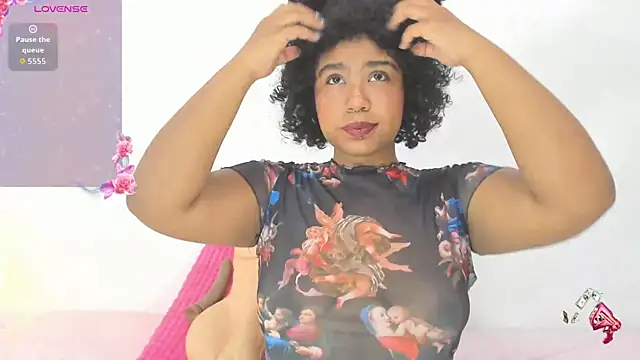 Snapshot of kitty_pervertedx chatting on October 2025 11:43:01 AM kitty pervertedx online show from October 2025 11:43:01 AM