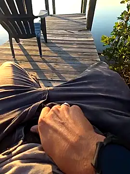 Bigsakzak online show from November 2025 09:58:01 PM