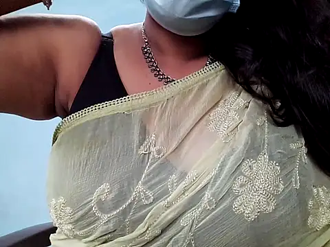 Snapshot of Tamilsathya2024 chatting on January 2025 03:44:02 AM Tamilsathya2024 online show from January 2025 03:44:02 AM