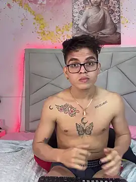 Snapshot of JACK_BLOSSOM_ chatting on December 2024 06:29:01 PM JACK BLOSSOM online show from December 2024 06:29:01 PM