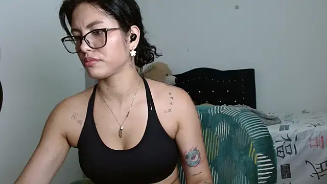 Sexy Lia  online show from January 2026 03:01:01 AM