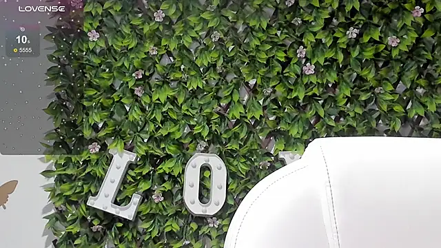 Snapshot of melanie_hh chatting on February 2025 10:29:02 AM melanie hh online show from February 2025 10:29:02 AM