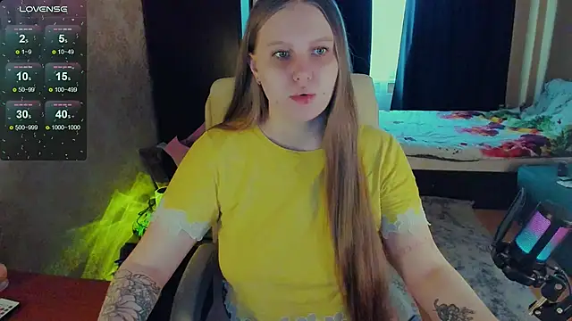 Snapshot of Alice_Dreamgirl_ chatting on March 2025 11:50:01 AM Alice Dreamgirl  online show from March 2025 11:50:01 AM