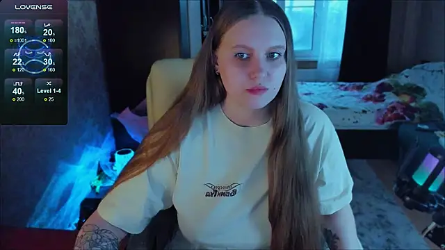 Snapshot of Alice_Dreamgirl_ chatting on March 2025 03:38:02 PM Alice Dreamgirl  online show from March 2025 03:38:02 PM