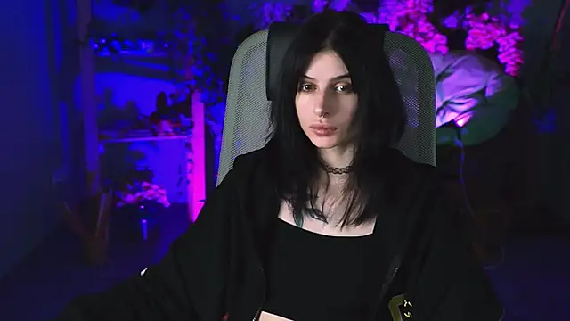 Snapshot of JadeCastle_ chatting on April 2026 06:49:02 PM JadeCastle online show from April 2026 06:49:02 PM