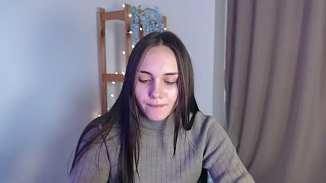 Snapshot of IrinaShayk18 chatting on December 2024 12:18:02 PM IrinaShayk18 online show from December 2024 12:18:02 PM