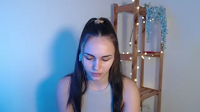 Snapshot of IrinaShayk18 chatting on February 2025 09:32:01 AM IrinaShayk18 online show from February 2025 09:32:01 AM