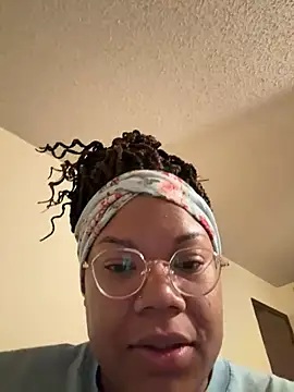 Snapshot of InterRacialFacial7296 chatting on January 2025 11:54:01 PM InterRacialFacial7296 online show from January 2025 11:54:01 PM