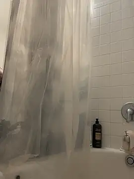 kiaxkiaa online show from February 2026 05:14:01 AM