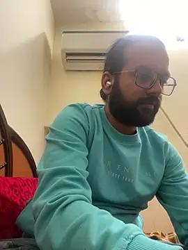 Snapshot of Arsh_Loves_Luv chatting on December 2024 08:13:01 PM Arsh Loves Luv online show from December 2024 08:13:01 PM