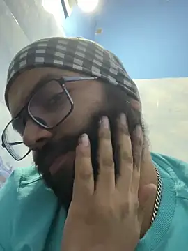 Snapshot of Arsh_Loves_Luv chatting on December 2024 04:54:01 PM Arsh Loves Luv online show from December 2024 04:54:01 PM