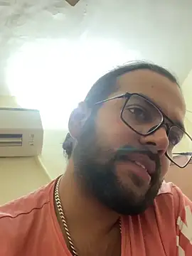 Snapshot of Arsh_Loves_Luv chatting on December 2024 05:57:02 PM Arsh Loves Luv online show from December 2024 05:57:02 PM