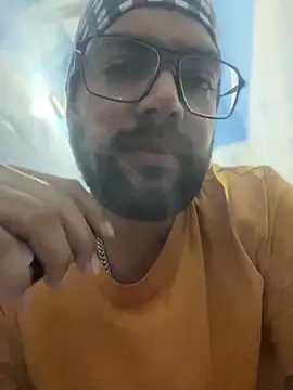 Snapshot of Arsh_Loves_Luv chatting on January 2025 07:23:01 AM Arsh Loves Luv online show from January 2025 07:23:01 AM