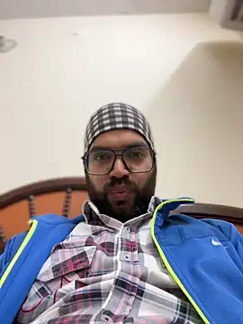 Snapshot of Arsh_Loves_Luv chatting on January 2025 02:08:02 PM Arsh Loves Luv online show from January 2025 02:08:02 PM