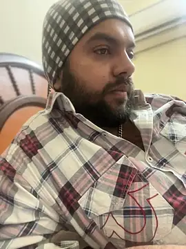 Snapshot of Arsh_Loves_Luv chatting on January 2025 09:47:01 PM Arsh Loves Luv online show from January 2025 09:47:01 PM