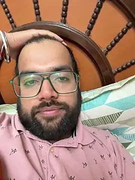 Snapshot of Arsh_Loves_Luv chatting on February 2025 07:27:02 PM Arsh Loves Luv online show from February 2025 07:27:02 PM