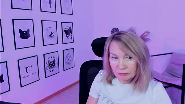 RosalindaFortuna online show from January 2025 10:41:01 AM