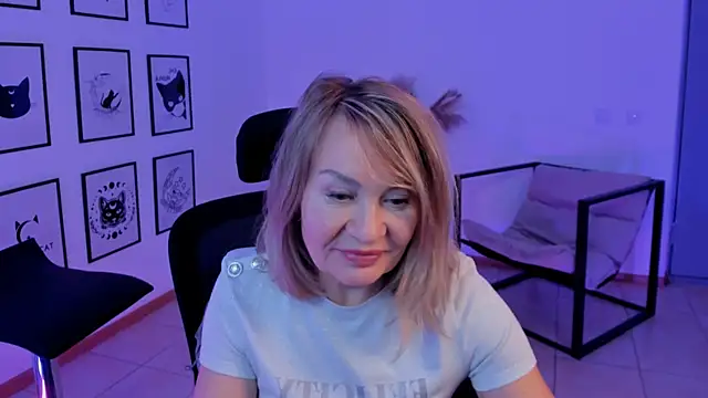 RosalindaFortuna online show from January 2025 10:54:01 AM