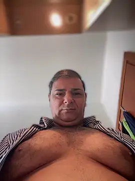 SecretlyDD online show from November 2025 09:52:02 AM