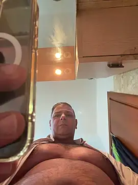 SecretlyDD online show from December 2025 01:40:01 PM