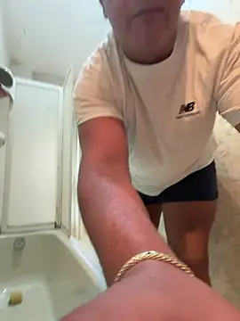 SecretlyDD online show from April 2026 06:52:01 AM