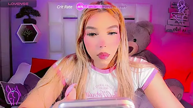 Snapshot of Aileen_18 chatting on January 2025 12:17:02 AM Aileen 18 online show from January 2025 12:17:02 AM