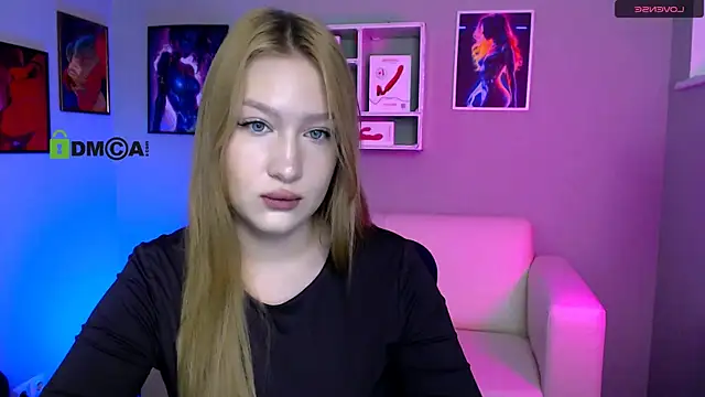 playful sophie online show from December 2025 10:13:01 AM