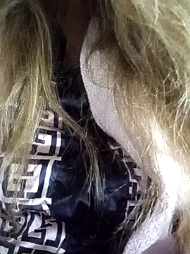 KattyLuuu online show from April 2026 01:47:01 AM