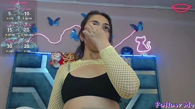 Roxan Fox- online show from December 2025 03:02:02 AM