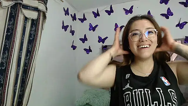 Anny Fox- online show from December 2025 04:29:02 AM