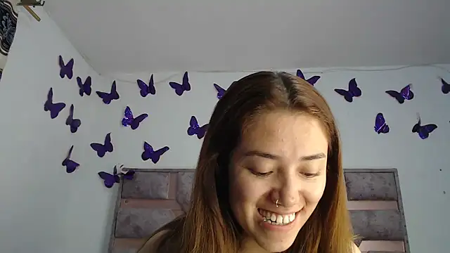 Anny Fox- online show from April 2026 03:18:01 AM