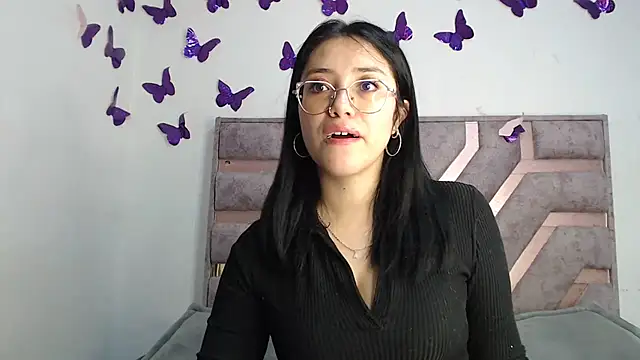 Snapshot of Anny_Fox- chatting on June 2026 04:06:01 AM Anny Fox- online show from June 2026 04:06:01 AM