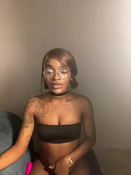 Zizi-campbel online show from January 2026 09:57:02 AM