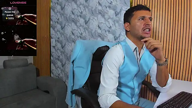 Hideintheoffice online show from January 2026 02:26:02 AM