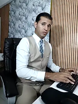 Snapshot of Hideintheoffice chatting on March 2026 12:30:01 PM Hideintheoffice online show from March 2026 12:30:01 PM