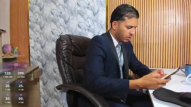 Snapshot of Hideintheoffice chatting on March 2026 12:49:01 PM Hideintheoffice online show from March 2026 12:49:01 PM