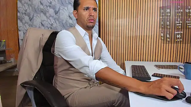 Snapshot of Hideintheoffice chatting on March 2026 12:50:02 PM Hideintheoffice online show from March 2026 12:50:02 PM