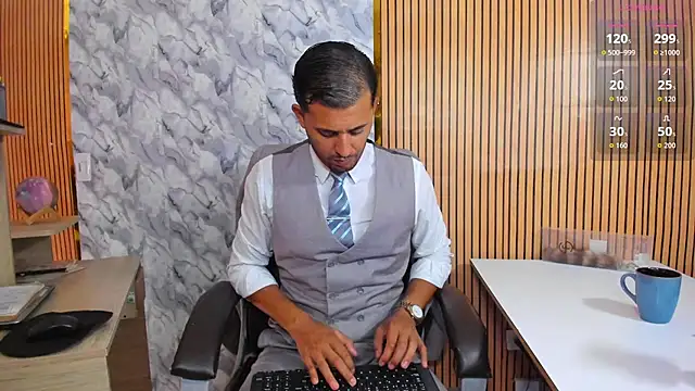 Snapshot of Hideintheoffice chatting on April 2026 01:41:01 PM Hideintheoffice online show from April 2026 01:41:01 PM