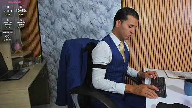 Snapshot of Hideintheoffice chatting on April 2026 03:29:01 AM Hideintheoffice online show from April 2026 03:29:01 AM