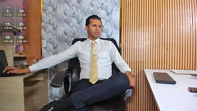 Snapshot of Hideintheoffice chatting on April 2026 12:45:02 PM Hideintheoffice online show from April 2026 12:45:02 PM