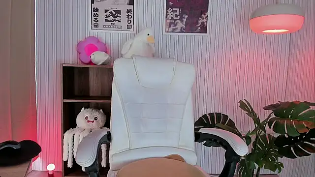 Maddy bennet online show from January 2025 09:01:01 PM