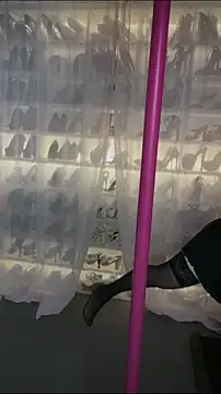 baobaomiqi linger online show from September 2025 05:13:01 PM