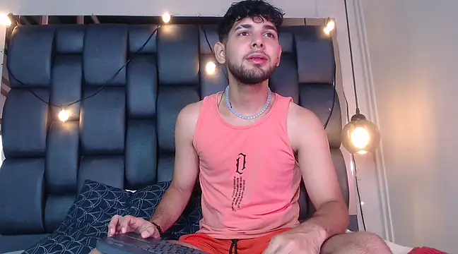 Samir bear online show from March 2025 12:22:02 PM