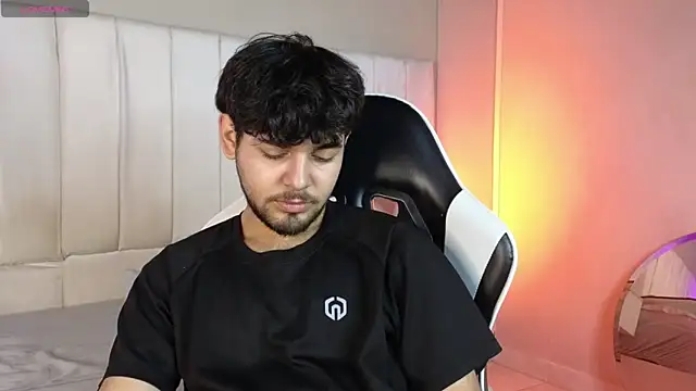 Samir bear online show from April 2026 12:33:01 PM