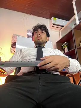 Samir bear online show from April 2026 12:42:01 PM