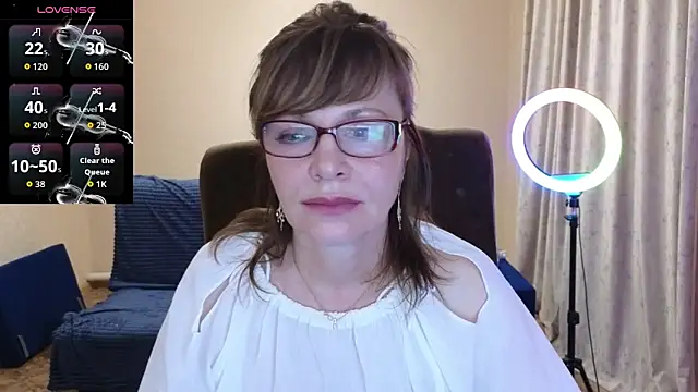 Snapshot of Miss_Moren chatting on March 2026 06:33:01 PM Miss Moren online show from March 2026 06:33:01 PM