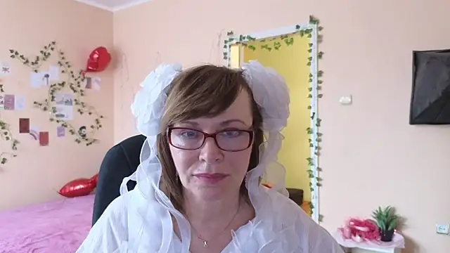 Snapshot of Miss_Moren chatting on April 2026 09:40:02 AM Miss Moren online show from April 2026 09:40:02 AM