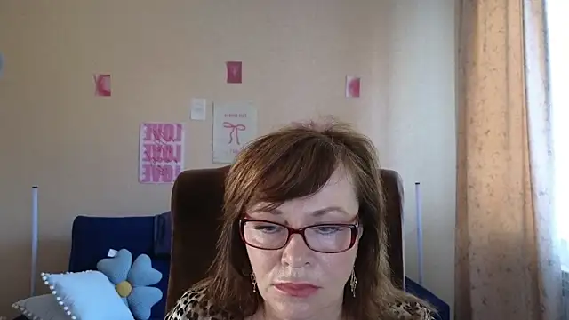 Miss Moren online show from August 2026 05:20:01 AM